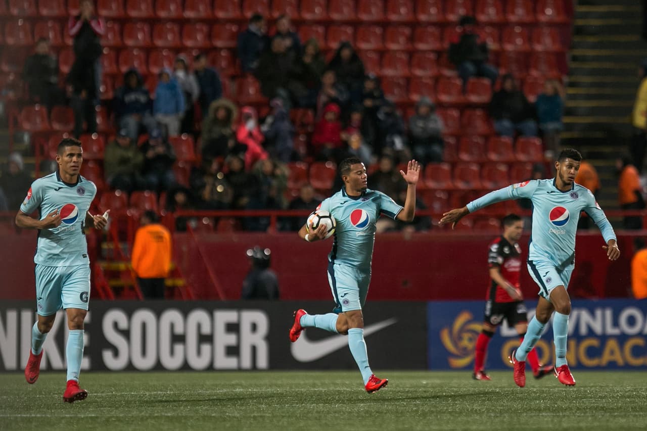 Cuando solo quedaban tres minutos para el final del juego, Walter Martínez puso el empate.