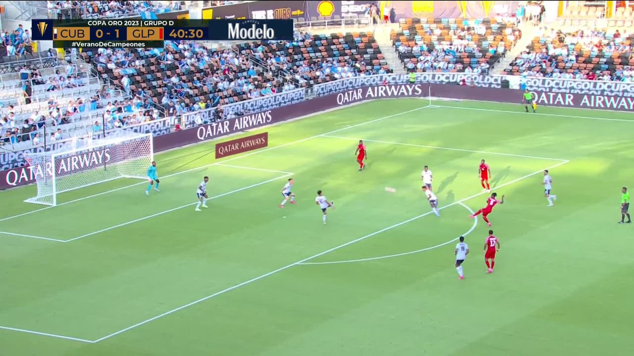 ¡GOL!  anota para Guadalupe. Ange-Freddy Plumain