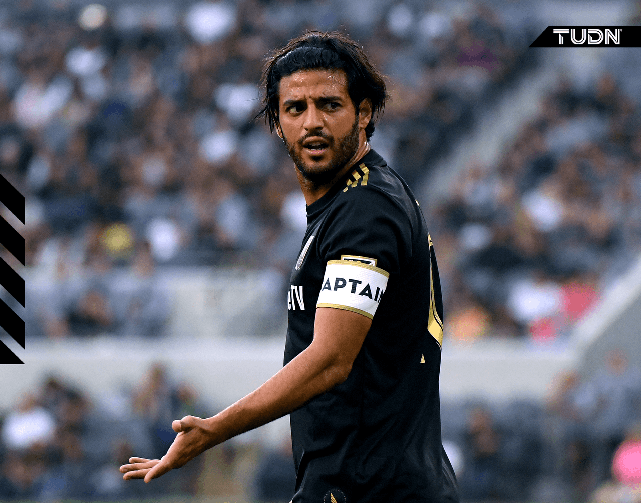 'Quieren' a Carlos Vela en Monterrey