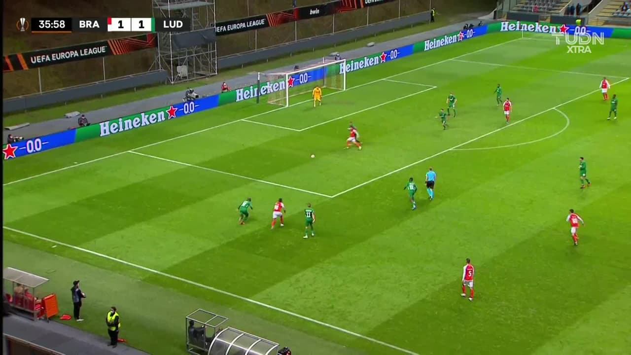 ¡GOL!  anota para Sporting Braga. Iuri Medeiros
