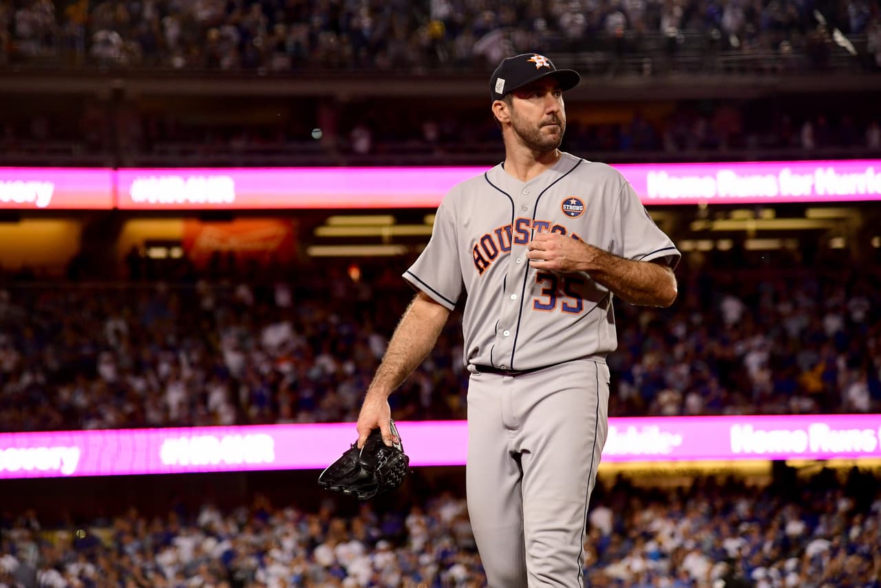Lo que pintaba para ser un duelo de pitcheo se convirtió en un festival de cuadrangulares. Verlander trabajó 6 entradas en las que permitió 3 carreras limpias con 5 ponches. Al final salió sin decisión y mantiene el invicto con los Astros.