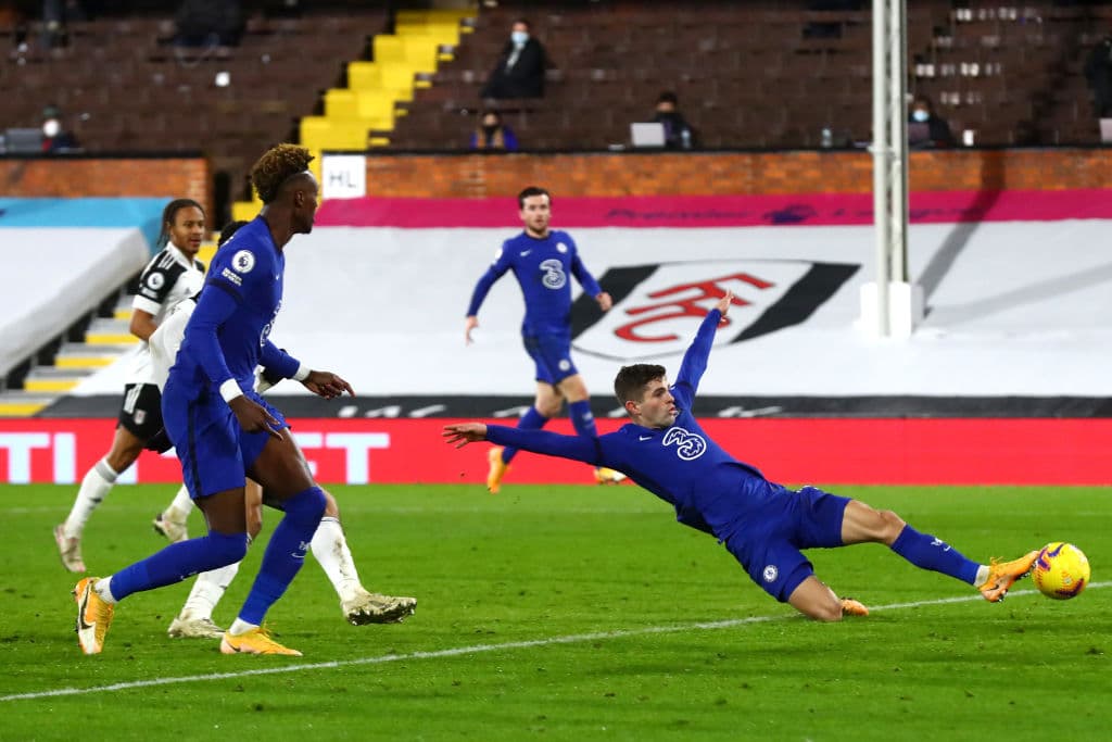 Mason Mount (78’) hizo el tanto que le dio la victoria a los de Lampard. Robinson (44’) salió expulsado al final de la primera mitad. Chelsea llegó a 29 unidades y aún compite por puestos de competiciones europeas, mientras que Fulham se queda con 12 puntos y se mantiene en riesgo de abandonar el máximo circuito.