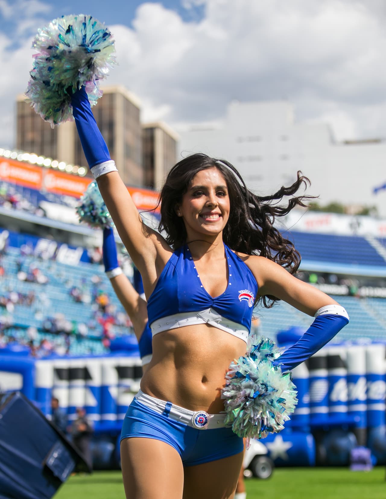 La belleza de las porristas en la fecha 5