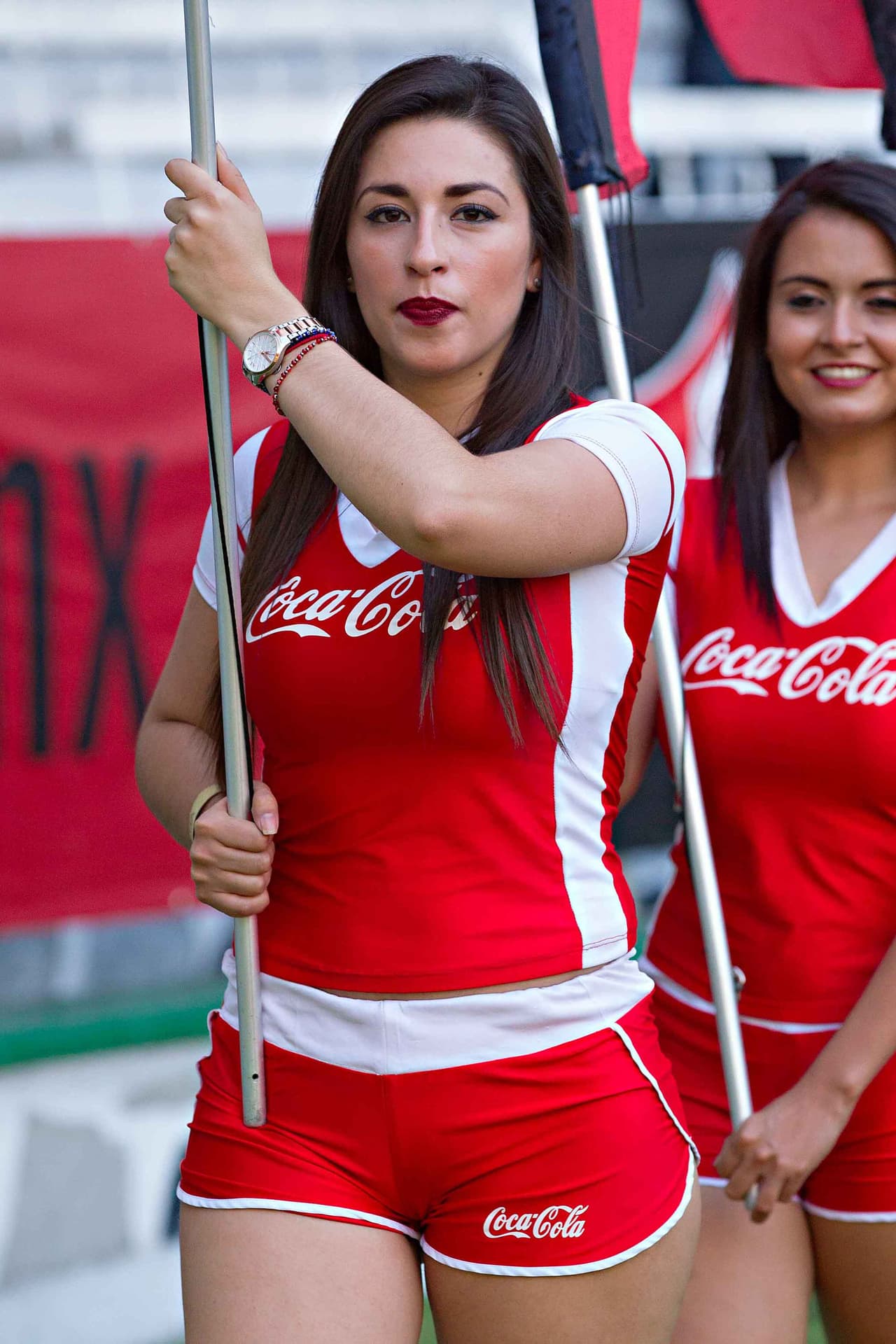 La belleza de las porristas en la fecha 5