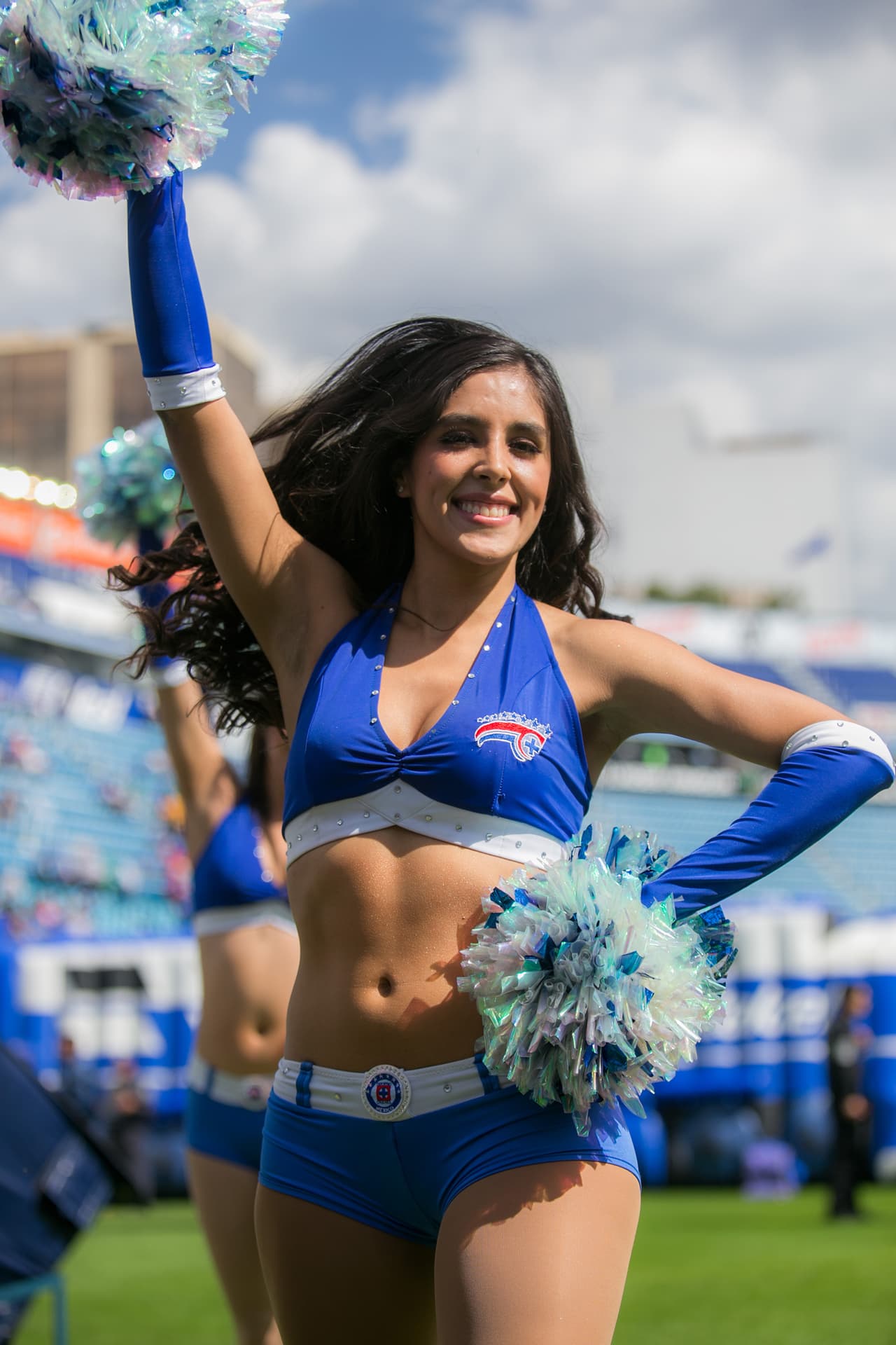 La belleza de las porristas en la fecha 5