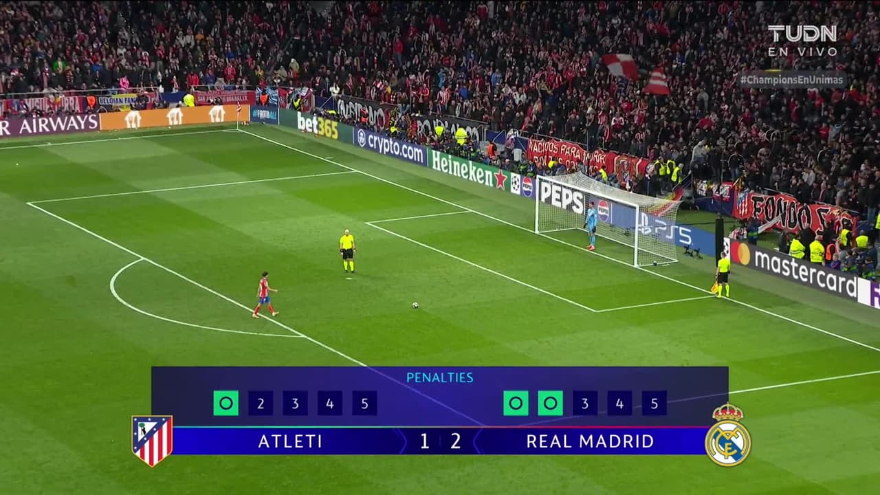 ¡GOL!  anota para Atlético de Madrid. Julián Alvarez