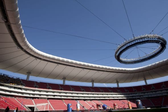 Febrero de 2011, sobre el estadio Omnilife, casa de Chivas: ''A mi Porsche (Morelia) no le gusta correr en esta cancha sintética''.