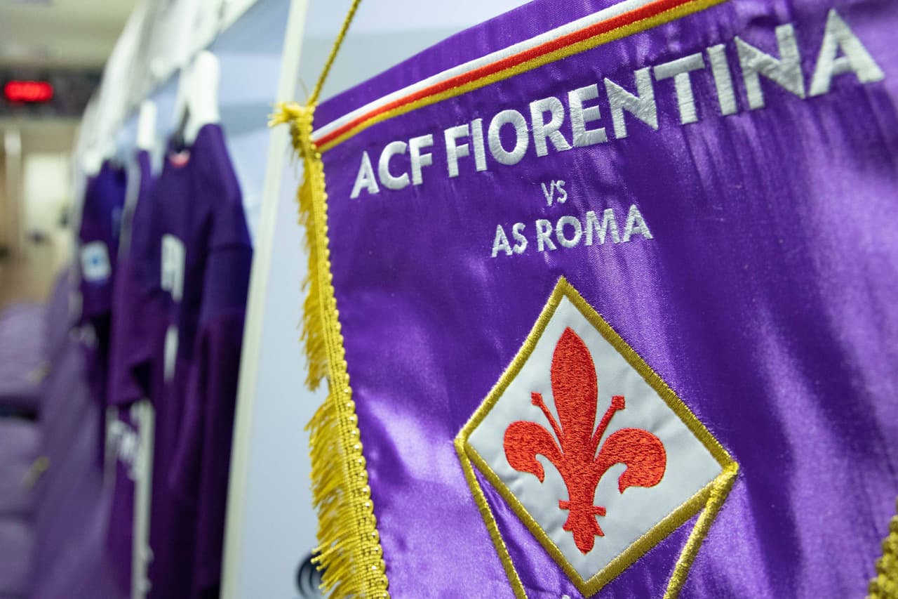 Roma golea a la Fiorentina con goles de E. Dzeko, A. Kolarov, L. Pellegrini y N. Zaniolo llevándose los tres puntos, mientras que la Fiorentina está muy cerca del descenso.