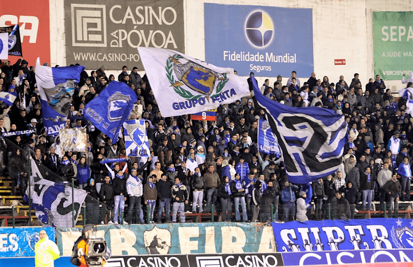 Un nutrido grupo de aficionados hizo el viaje, de corta duración, hasta esta región para apoyar a los Dragones.