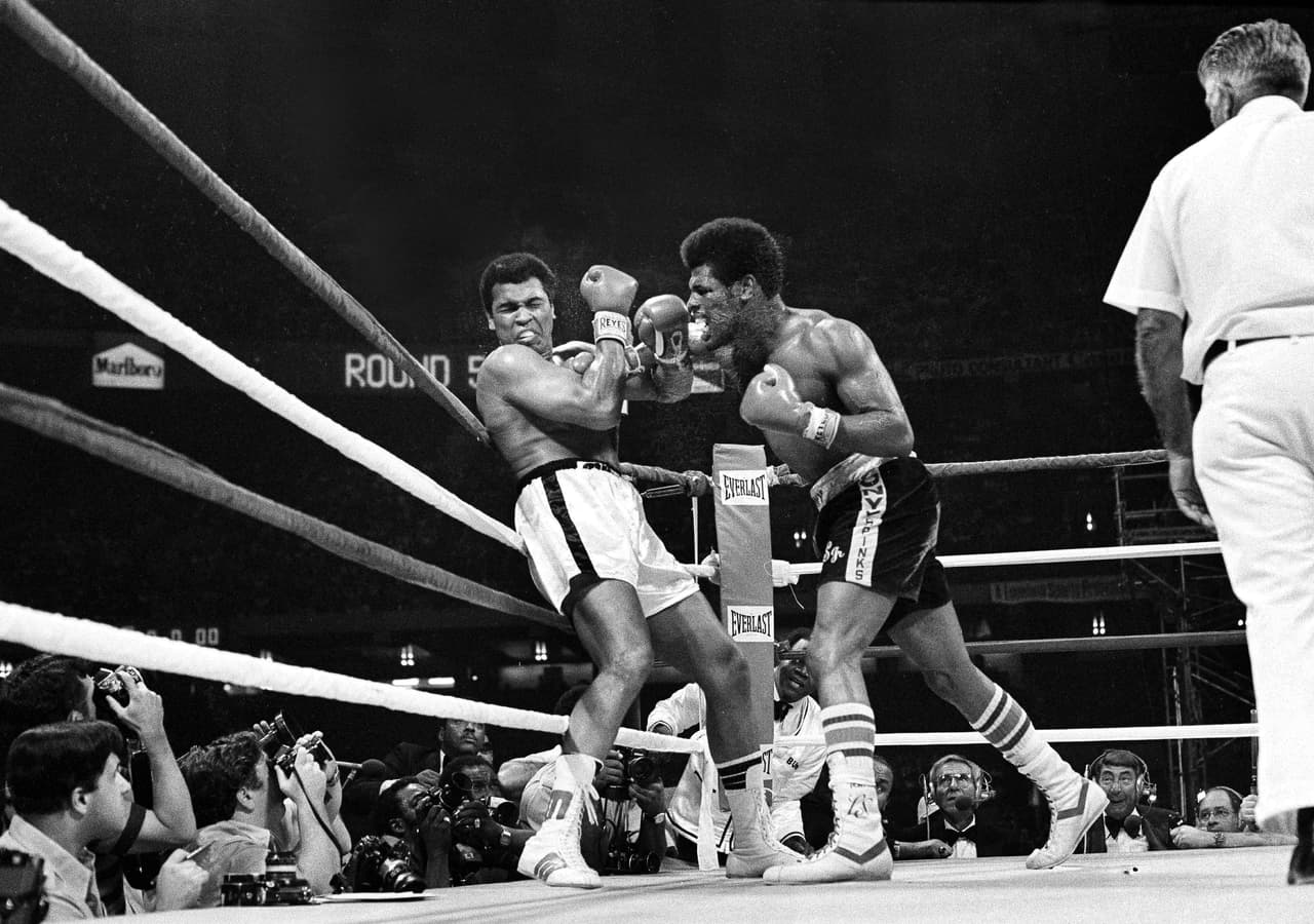 Muhammad Ali vs Leon Spinks