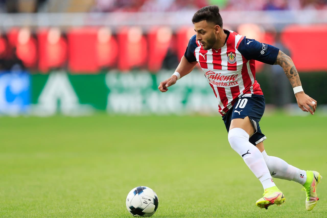 Chivas sale con Alexis Vega como centro delantero ante Bravos