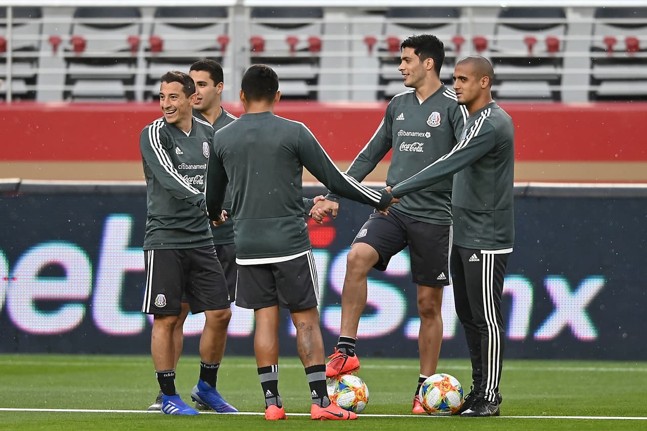 Así se vivió el entrenamiento del 25 de marzo de la Selección Mexicana de Fútbol en vías de preparación a su partido amistoso este martes en Levi's Stadium ante la representación de Paraguay en la fecha FIFA.
