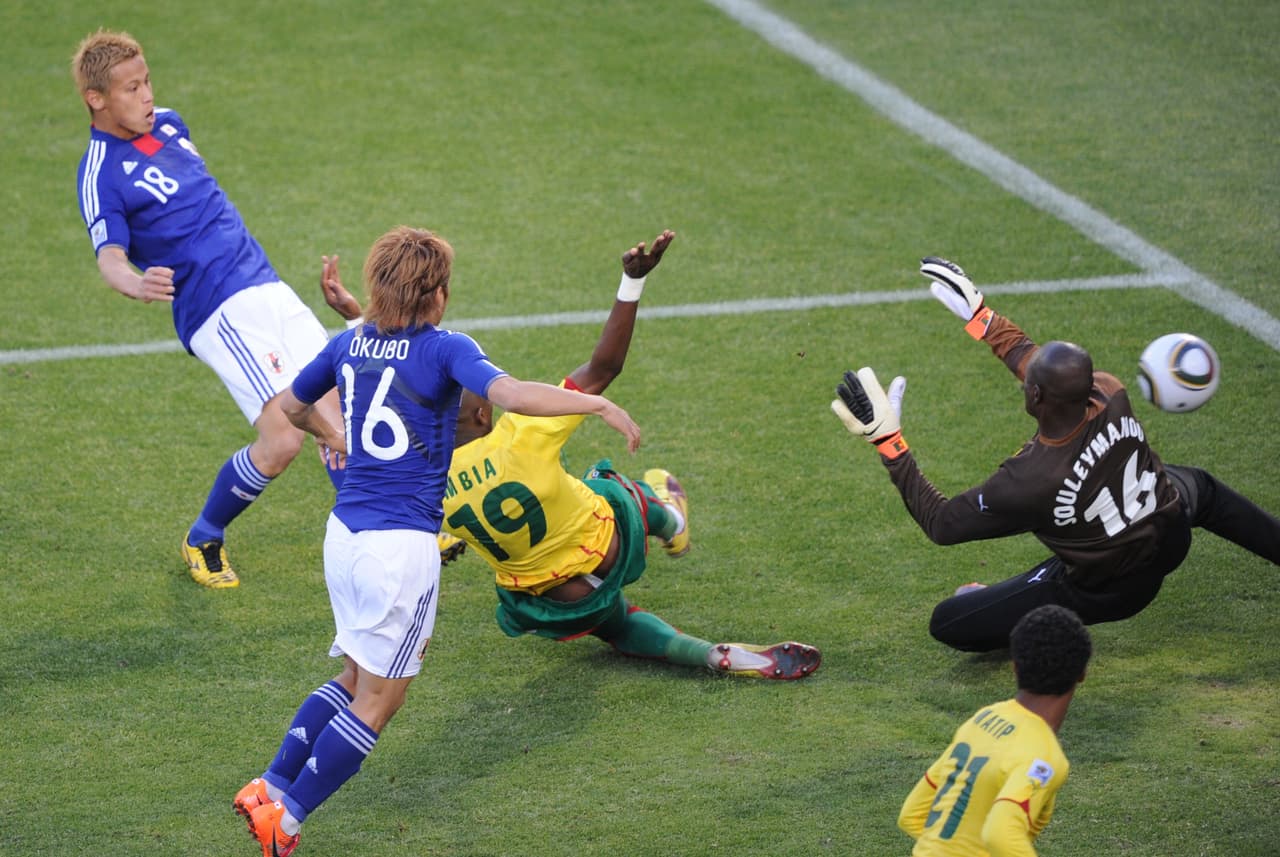 Con la selección japonesa en aquel continente fue verdugo de Dinamarca y Camerún, a quienes les anotó un gol a cada uno.