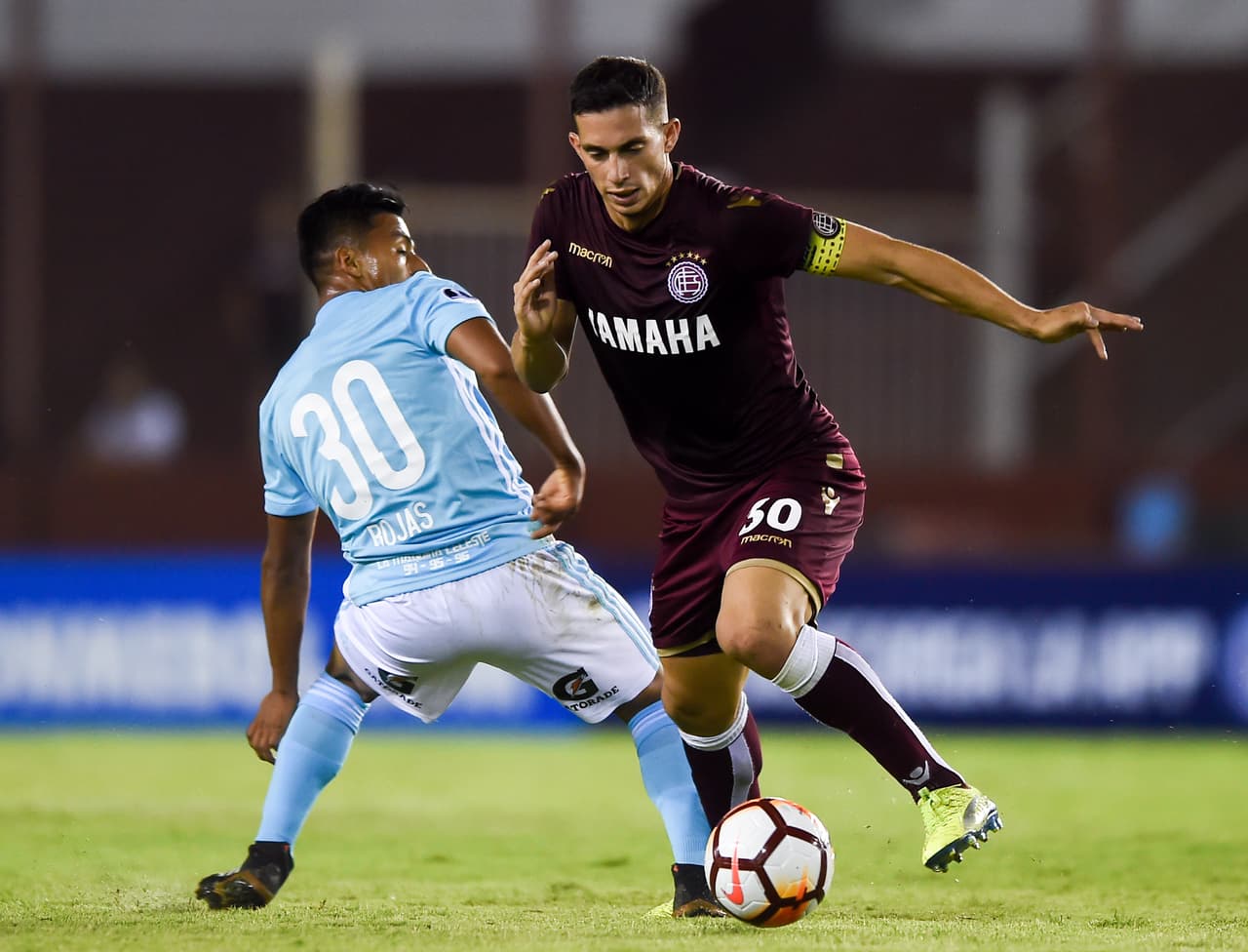 La gran apuesta de Caixinha y Peláez en medio campo fue el argentino Iván Marcone fichado desde Lanús por un aproximado de cinco millones de dólares.