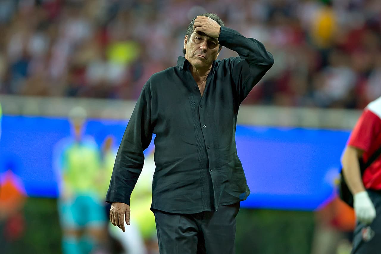 Tomás Boy y sus jugadores están a punto de superar una marca deshonrosa para la institución celeste, de no sacar un buen resultado ante los Jaguares de Chiapas.