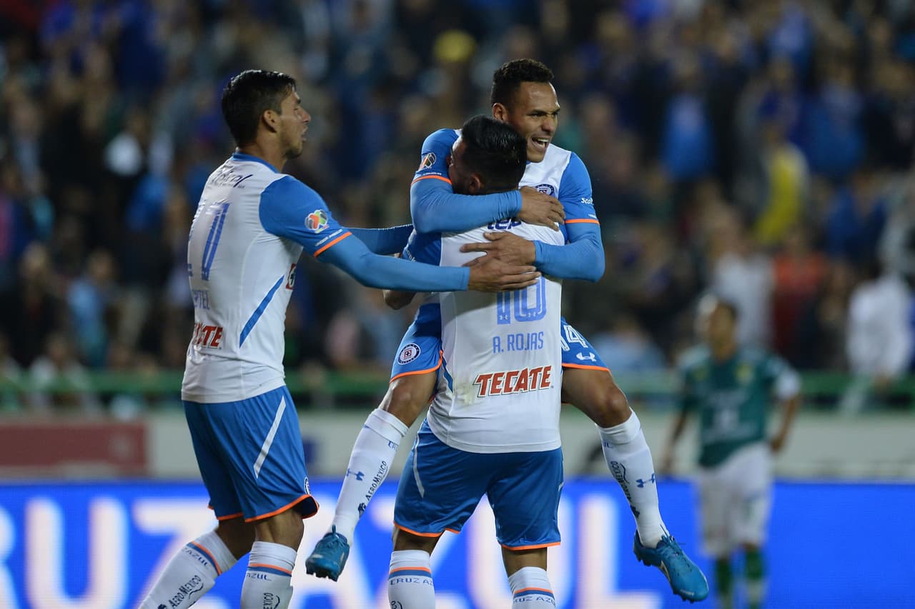 Una victoria sería lo ideal para Cruz Azul y Boy. Además de ser un tanque de oxígeno para el estratega y su proyecto; serviría para elevar los números del “Jefe” para no caer como el peor entrenador de los tiempos más recientes de los azules.