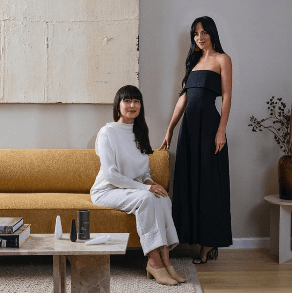 También es codirectora creativa de Maude, una marca estadounidense de bienestar sexual.