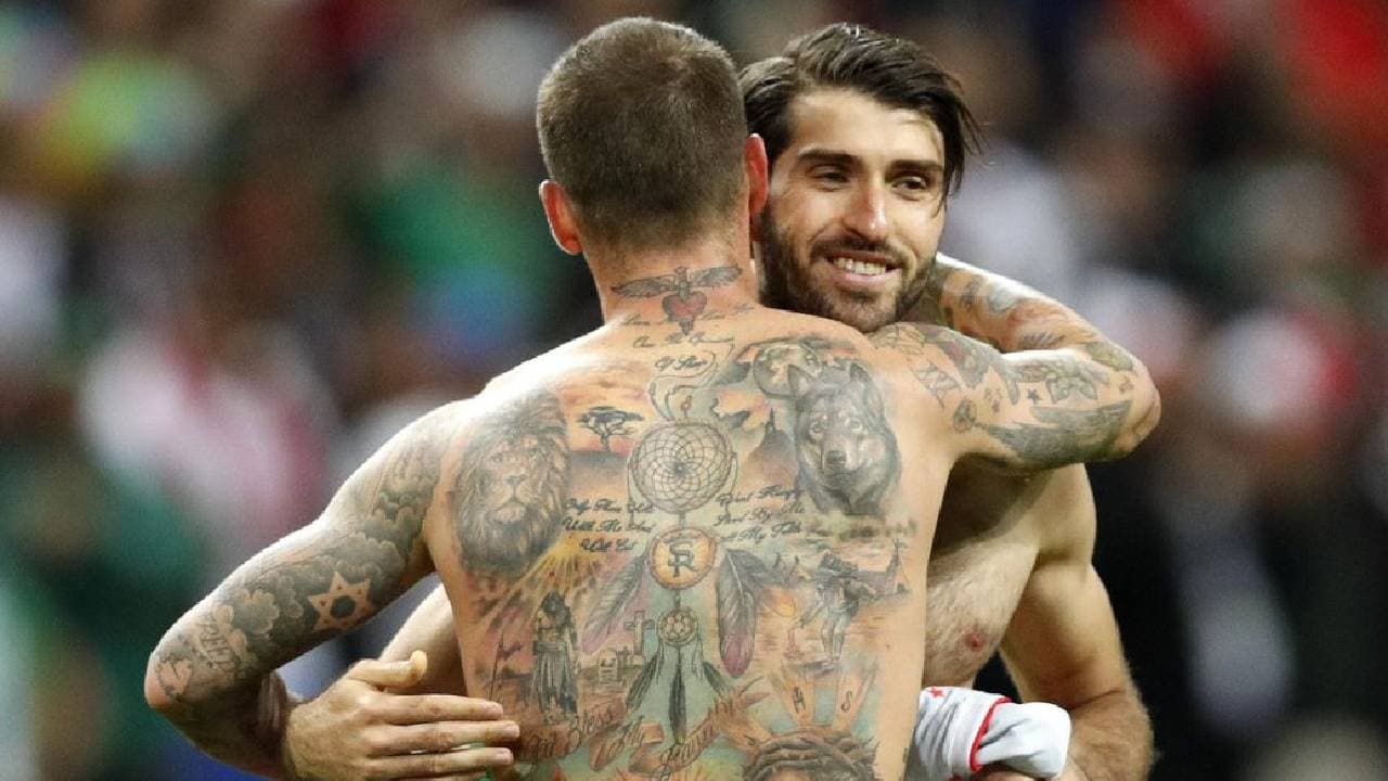 Así luce la espalda del que levantó la Copa del Mundo en 2010.