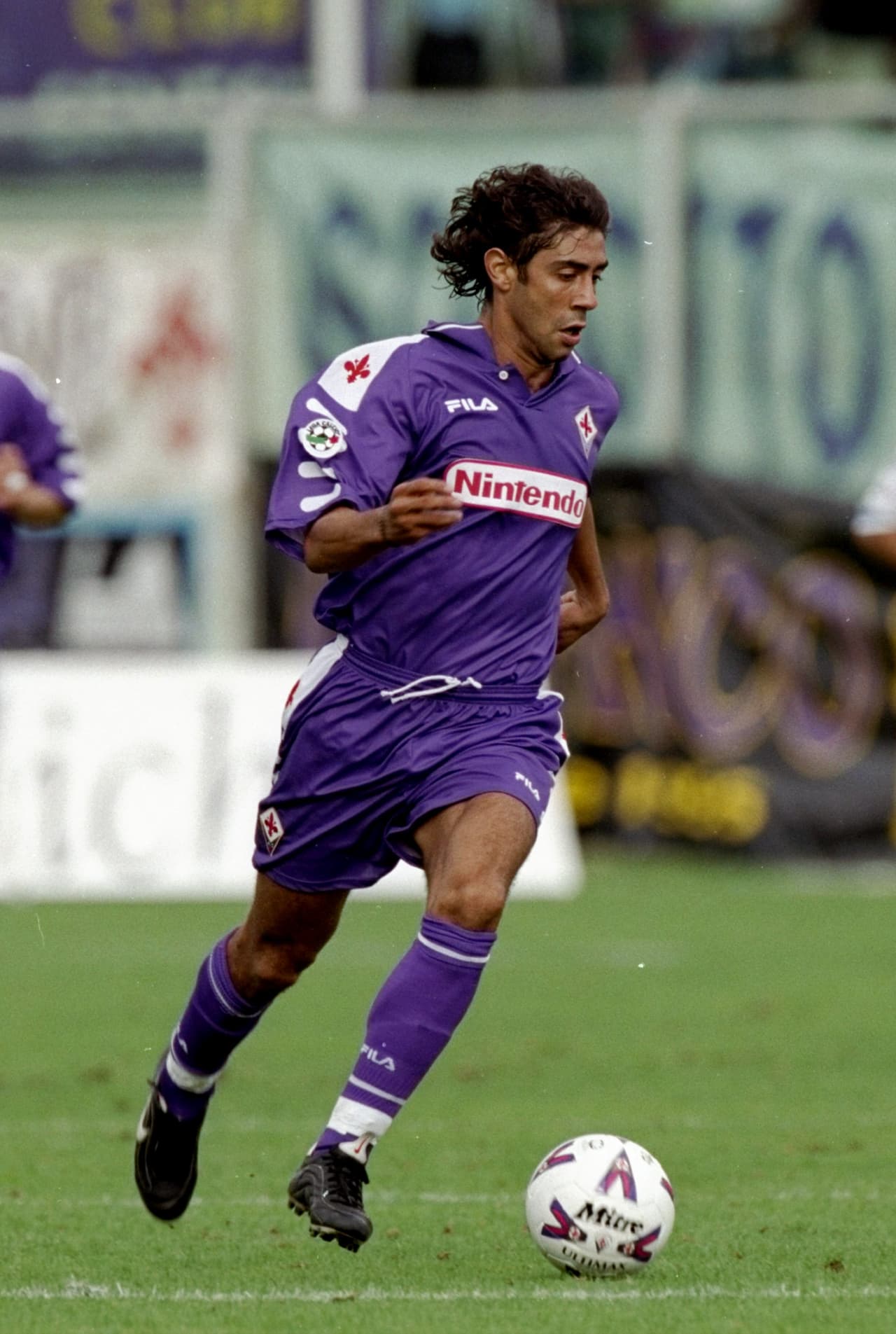 También con 43 millones, en el puesto 10 está Rui Costa que pasó de la Fiorentina al AC Milán en 2001.