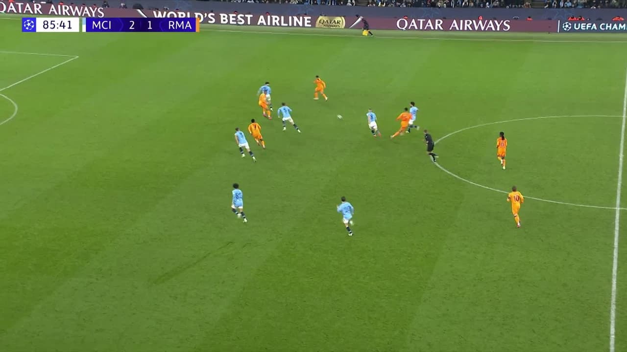 ¡GOL!  anota para Real Madrid. Brahim Díaz