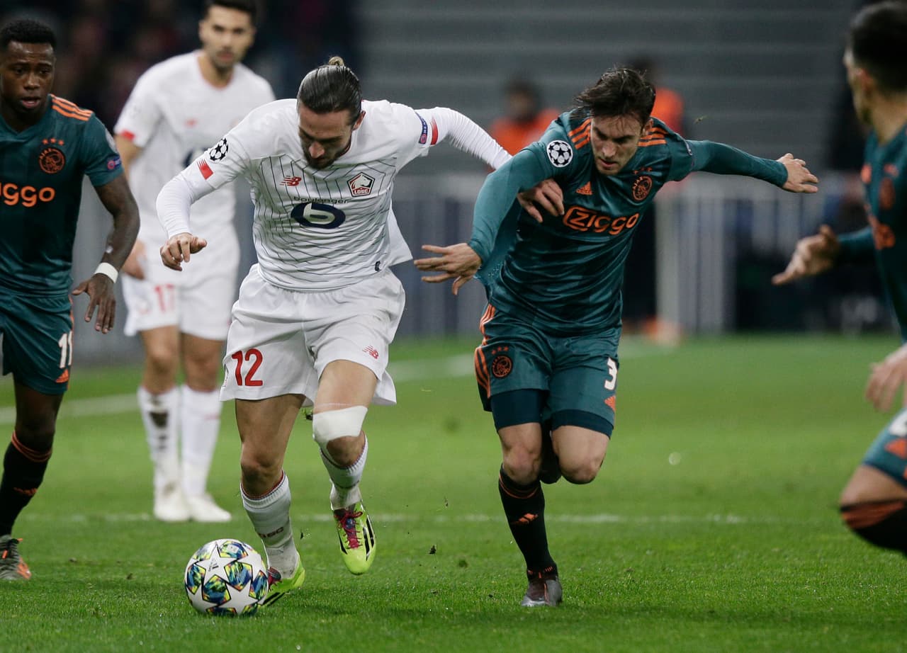 Con goles de Hakim Ziyech y Quincy Promes, el Ajax se impone 0-2 al Lille. El mexicano Edson Álvarez entró de cambio al medio tiempo por Noussair Mazraoui.