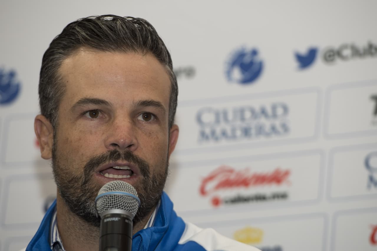 Foto durante la conferencia de prensa de los Gallos Blancos de Queretaro desde las instalaciones del estadio Corregidora. EN LA FOTO: