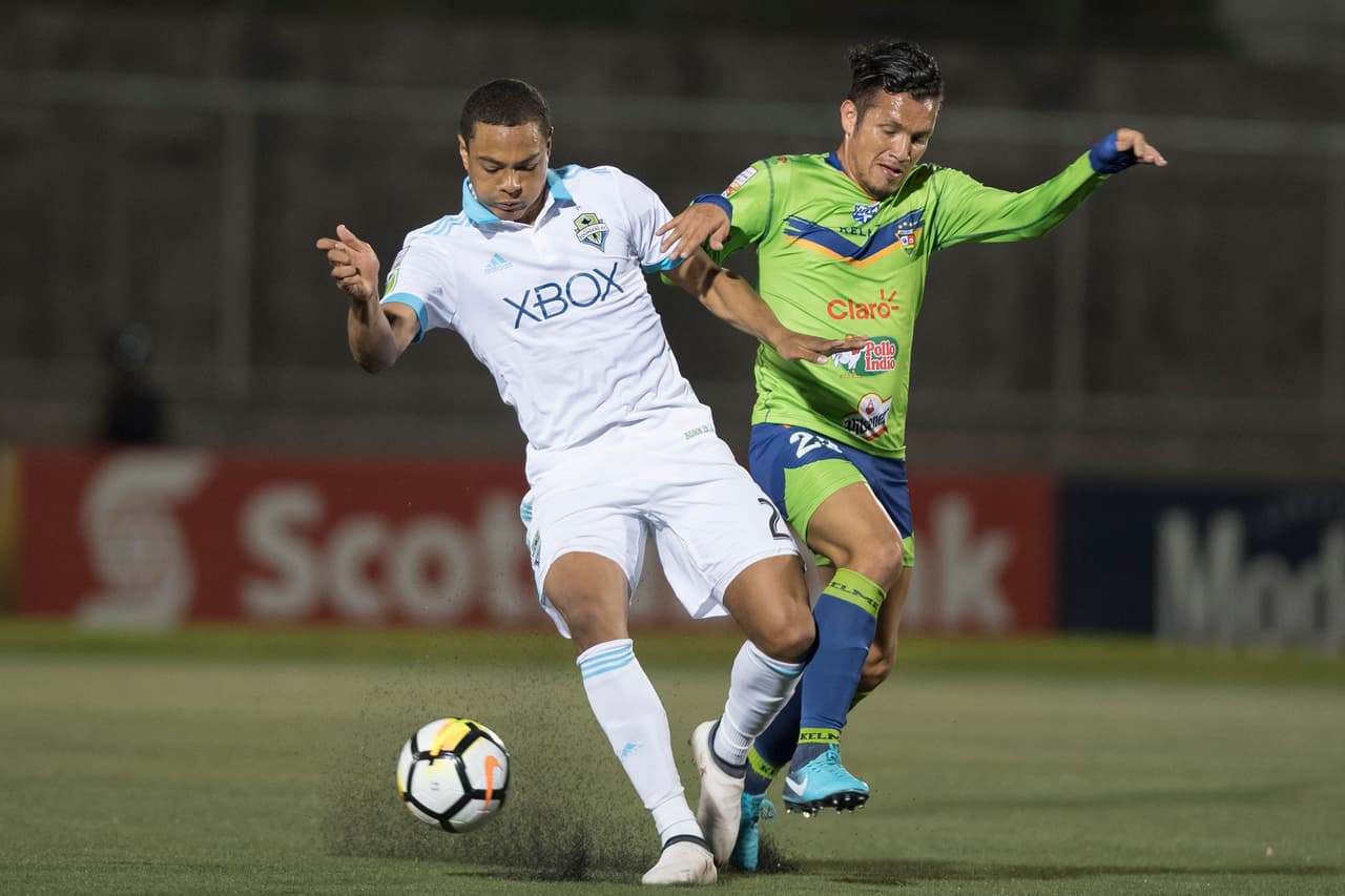 Con la remontada a favor, Santa Tecla defendió su ventaja con capa y espada en los últimos minutos, con lo que Seattle Sounders se vio impotente.