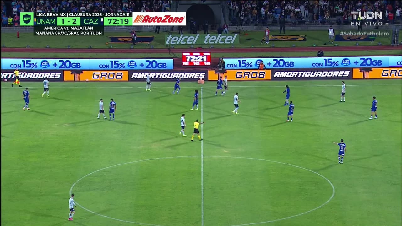 ¡CERCA! Amaury García disparó que se estrella en el poste.