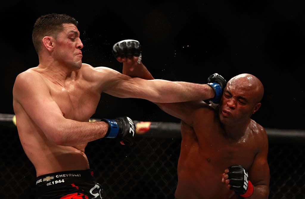 Nick Diaz quiere convencer a Saúl 'Canelo' Álvarez de que repliquen el combate Mayweather vs McGregor en el ámbito de boxeo, pero esta vez sin duda tendría un sabor más mexicano.