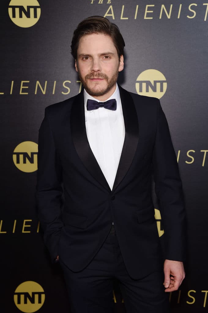 Jan y Antonina Zabinski, el director del zoo de Varsovia y su esposa, ayudaron a salvar a cientos de personas de los nazis tras la invasión de Polonia por las tropas alemanas en septiembre de 1939.
<br>