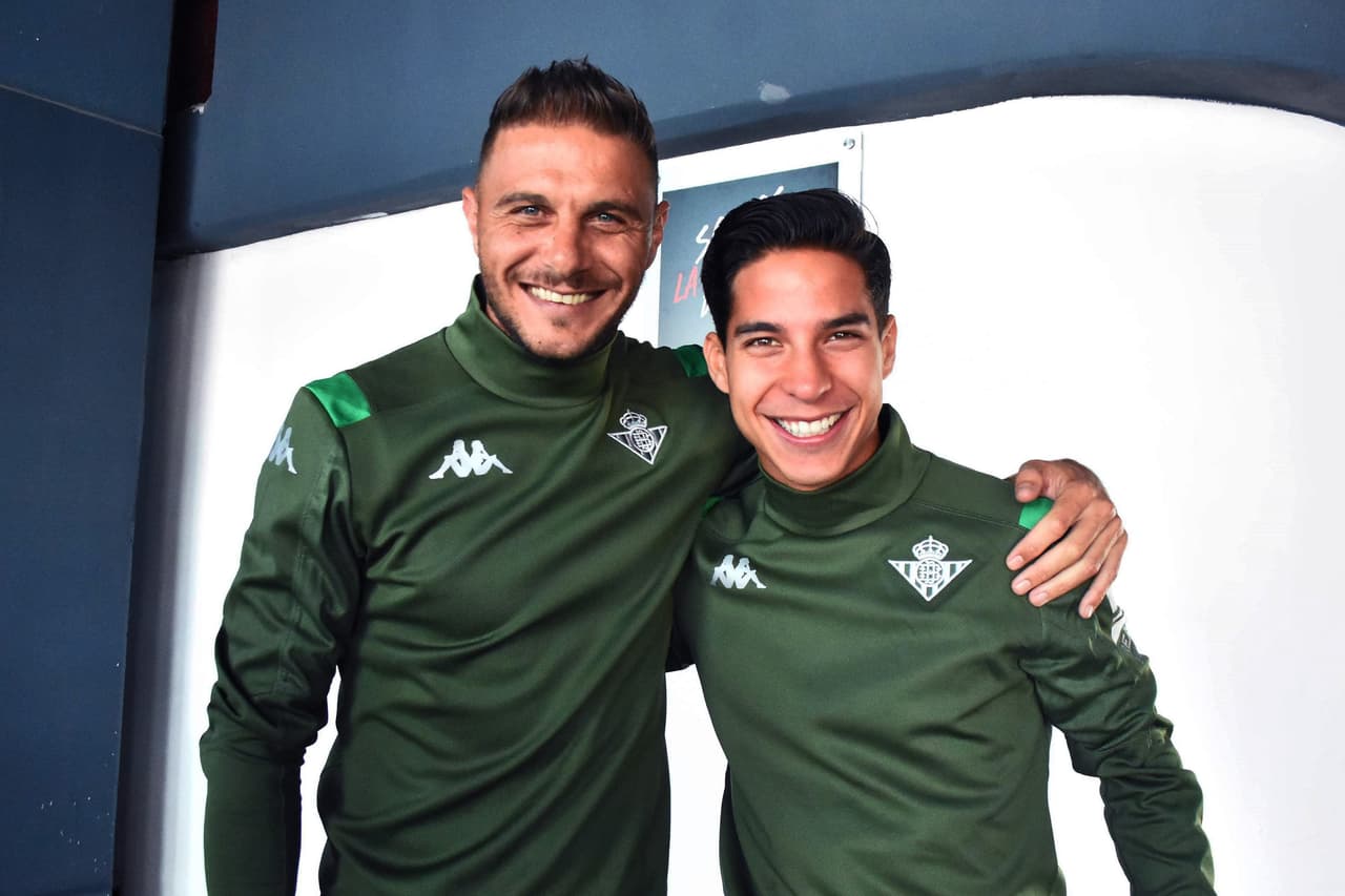 Lainez aún no es figura ni titular en el equipo verdiblanco, pero se espera que esta temporada logre consolidarse.