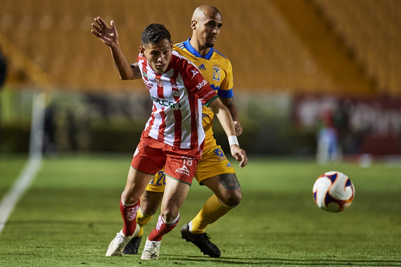 Tigres decide guardar jugadores para el Mundial de Clubes y terminan empatando 1-1 en casa frente al Necaxa.