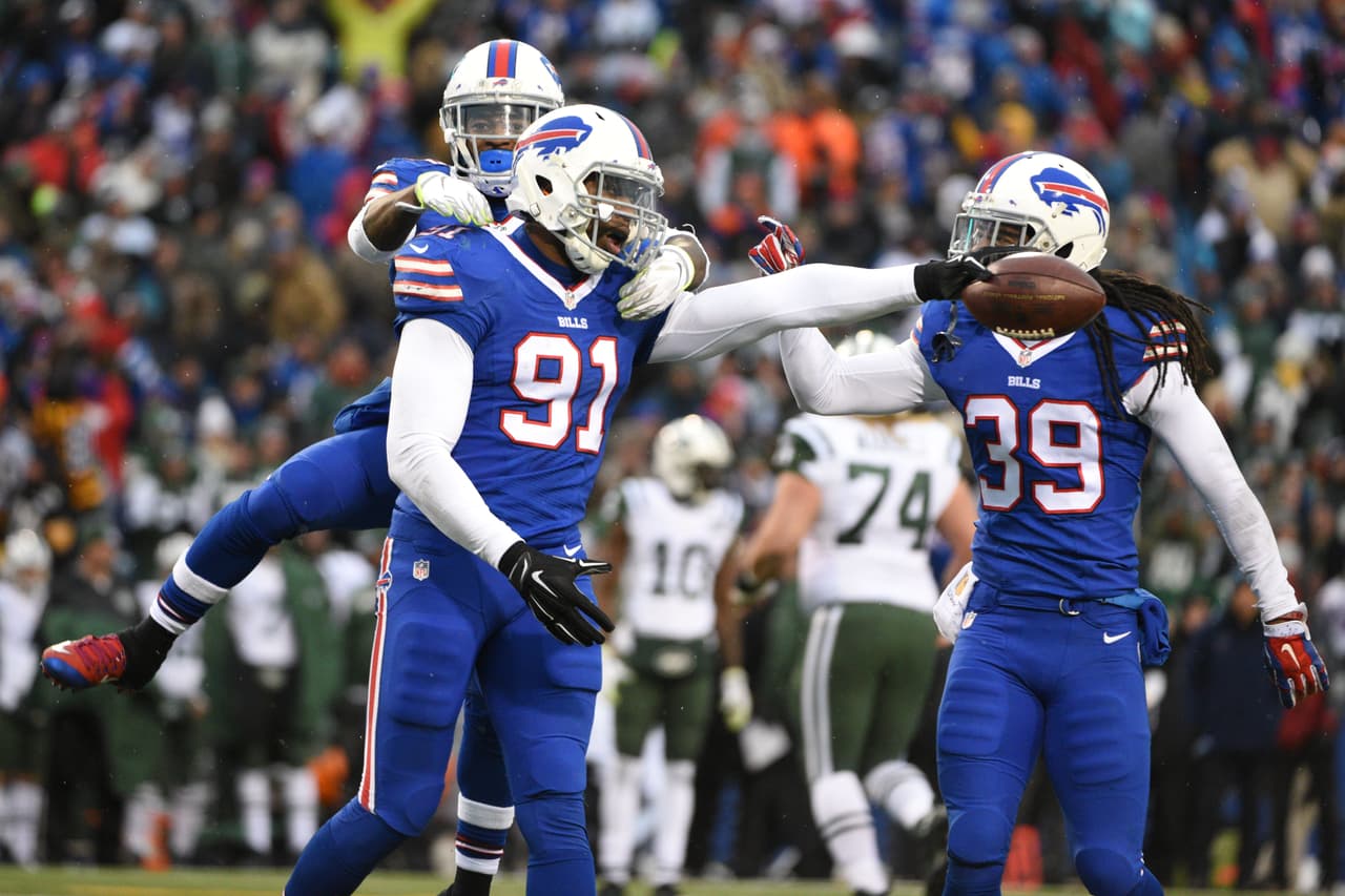 Los Bills le hicieron la maldad a los Jets y al ganarles 22-17, y al ganar los Steelers a los Browns, los dejaron fuera de Playoffs. Estas son las mejores tomas del partido.