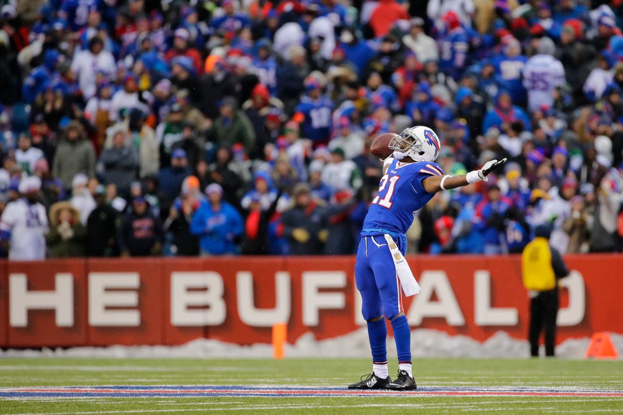 Los Bills le hicieron la maldad a los Jets y al ganarles 22-17, y al ganar los Steelers a los Browns, los dejaron fuera de Playoffs. Estas son las mejores tomas del partido.