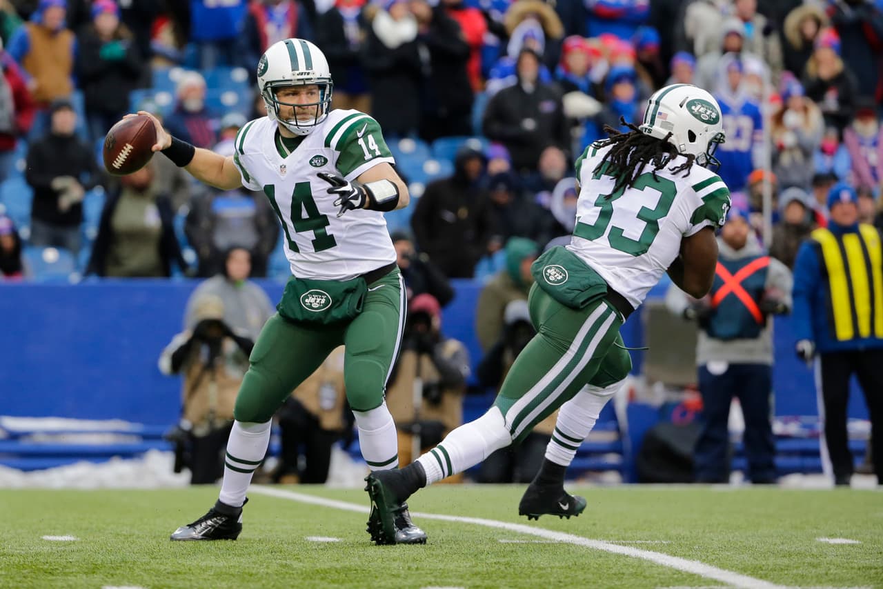 Los Bills le hicieron la maldad a los Jets y al ganarles 22-17, y al ganar los Steelers a los Browns, los dejaron fuera de Playoffs. Estas son las mejores tomas del partido.