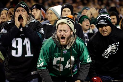 Los Eagles consiguieron quitarle las aspiraciones a los Giants de ponerse en la cima de la Este NFC al igualar su marca de 3-3 con marcador, en Lunes por la Noche, de 27-7; y estas fueron las tomas de la noche.