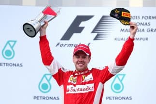 Vettel se alza con la victoria en el GP de Malasia