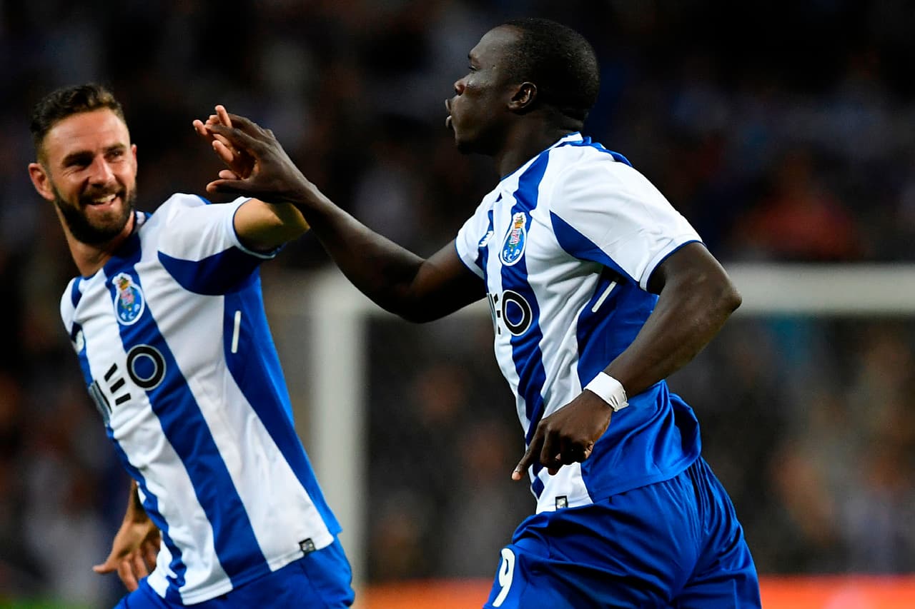 <b>F.C. Porto [3]-2 Portimonense: </b>con Jesús 'Tecatito' Corona de arranque, los Dragones se impusieron en la Taça de Portugal y avanzaron a la siguiente ronda. Miguel Layún entró al minuto 76, Diego Reyes fue suplente y no jugó, mientras que Héctor Herrera no fue citado.