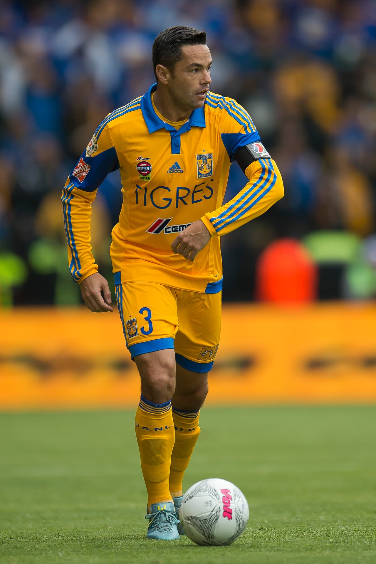 El último defensor del 11 ideal lo ocupa Juninho de Tigres, quien gracias a sus últimas actuaciones y buen paso de Tigres en el torneo lo llevan a sumar 36 puntos, mientras que su valor en el UD Fantasy es de $7.3 millones.