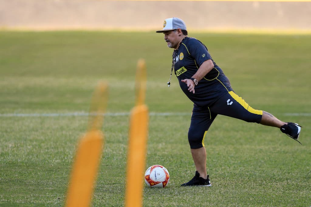 A Maradona le gusta el fútbol ofensivo y de buen manejo de balón, algo que de seguro habrá inculcado a sus jugadores en el corto tiempo que lleva como estratega.