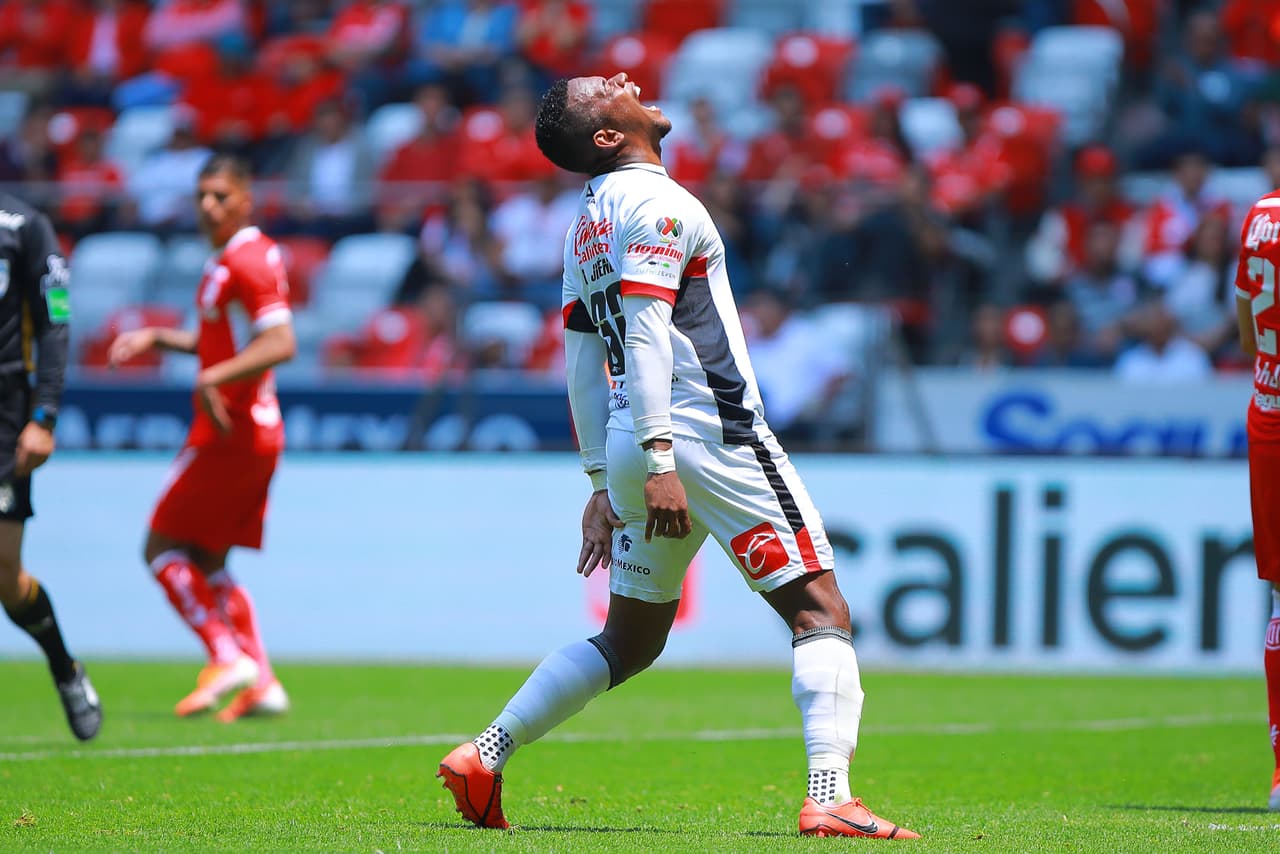 Y a pesar de la desventaja numérica, los visitanates tuvieron una buena ocasión de gol para marcar un importante tanto, pero no lograron aprovecharon. Y lo pagarían caro.