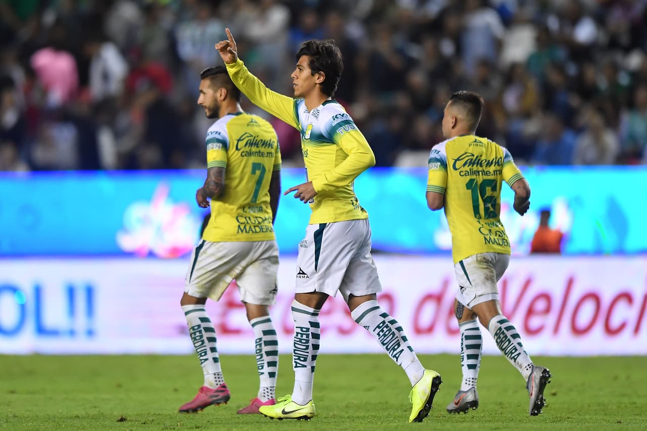 José Juan Macías va de inicio frente a Morelia