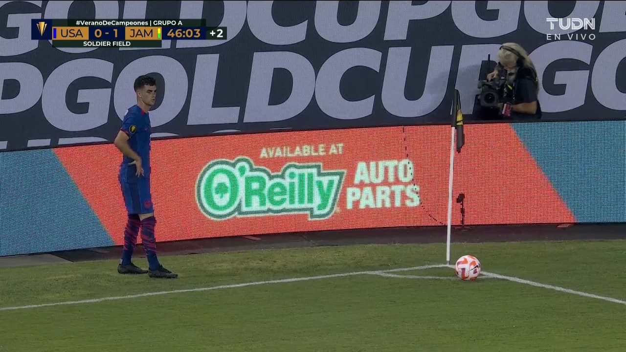 ¡TIRO ATAJADO! disparo por Jordan Morris.