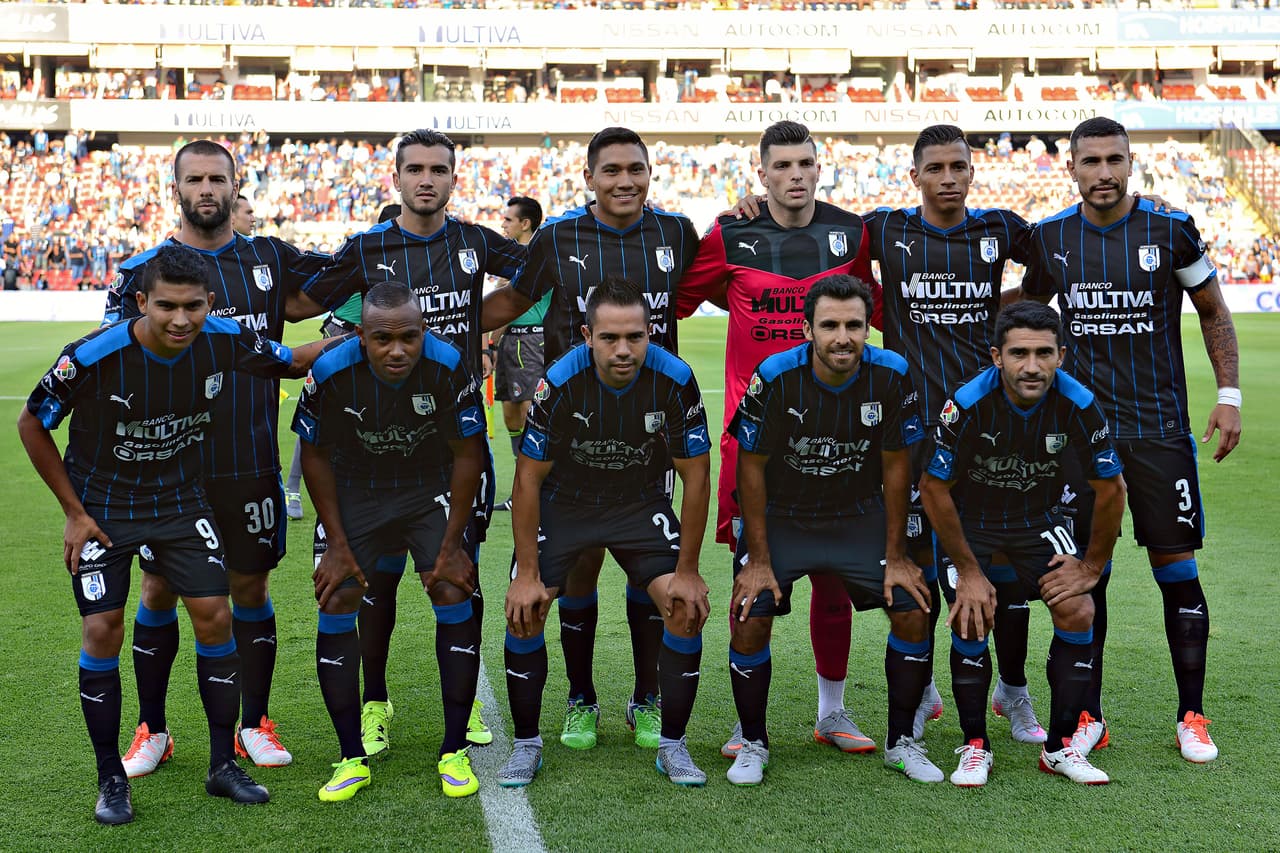 Gallos Blancos, equipo que dio la sorpresa en el fútbol mexicano el torneo pasado al llegar a la final, también está considerado como uno de los equipos fuertes de la Concacaf Liga Campeones, la experiencia de su técnico Víctor Manuel Vucetich, ser factor para las aspiraciones de Querétaro