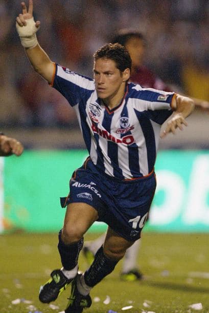 El argentino-mexicano Guillermo Franco, fue el goleador del Apertura 2005 con el monterrey. Marcó 15 goles.