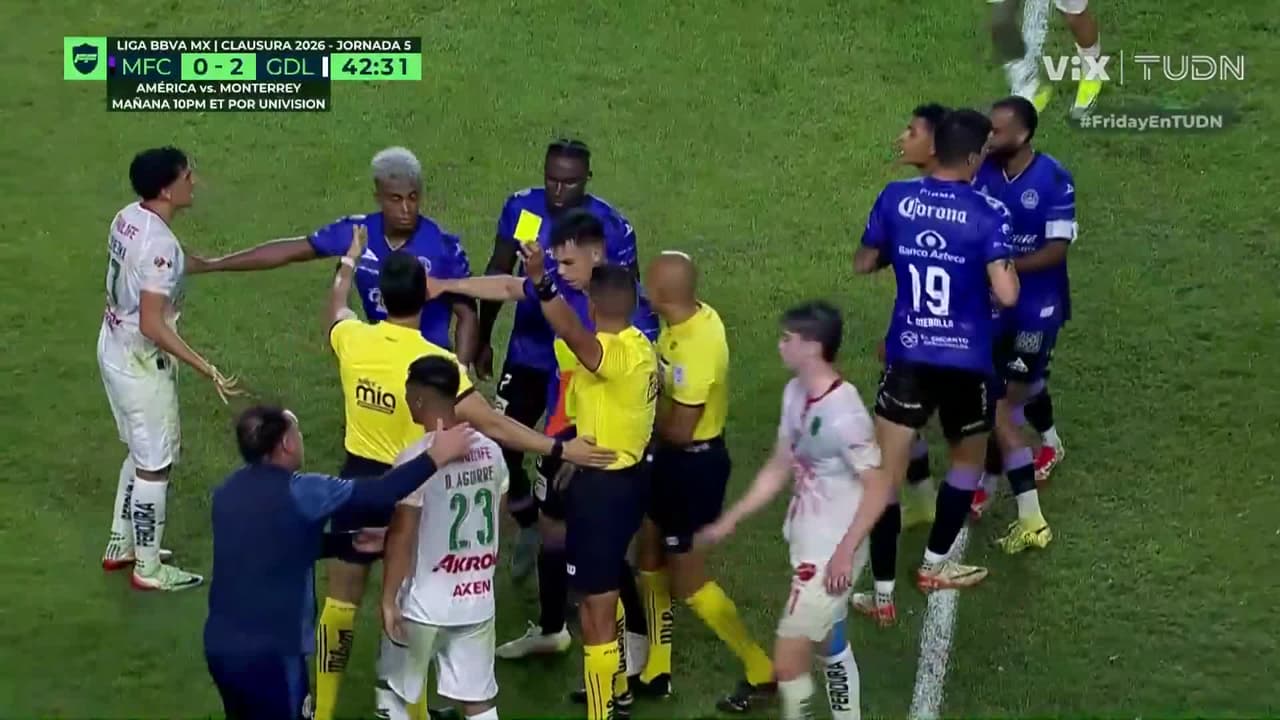 ¡Se pudrió todo! Fuerte entrada sobre Ledezma y casi se arma el traka traka