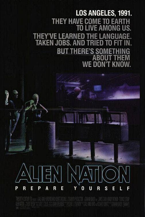 Alien Nation (1988) - En el futuro, la Tierra ha sido colonizada, en parte, pacíficamente por extraterrestres, que comparten con los humanos un modo de vida en el que se mezclan continuamente.
<br>