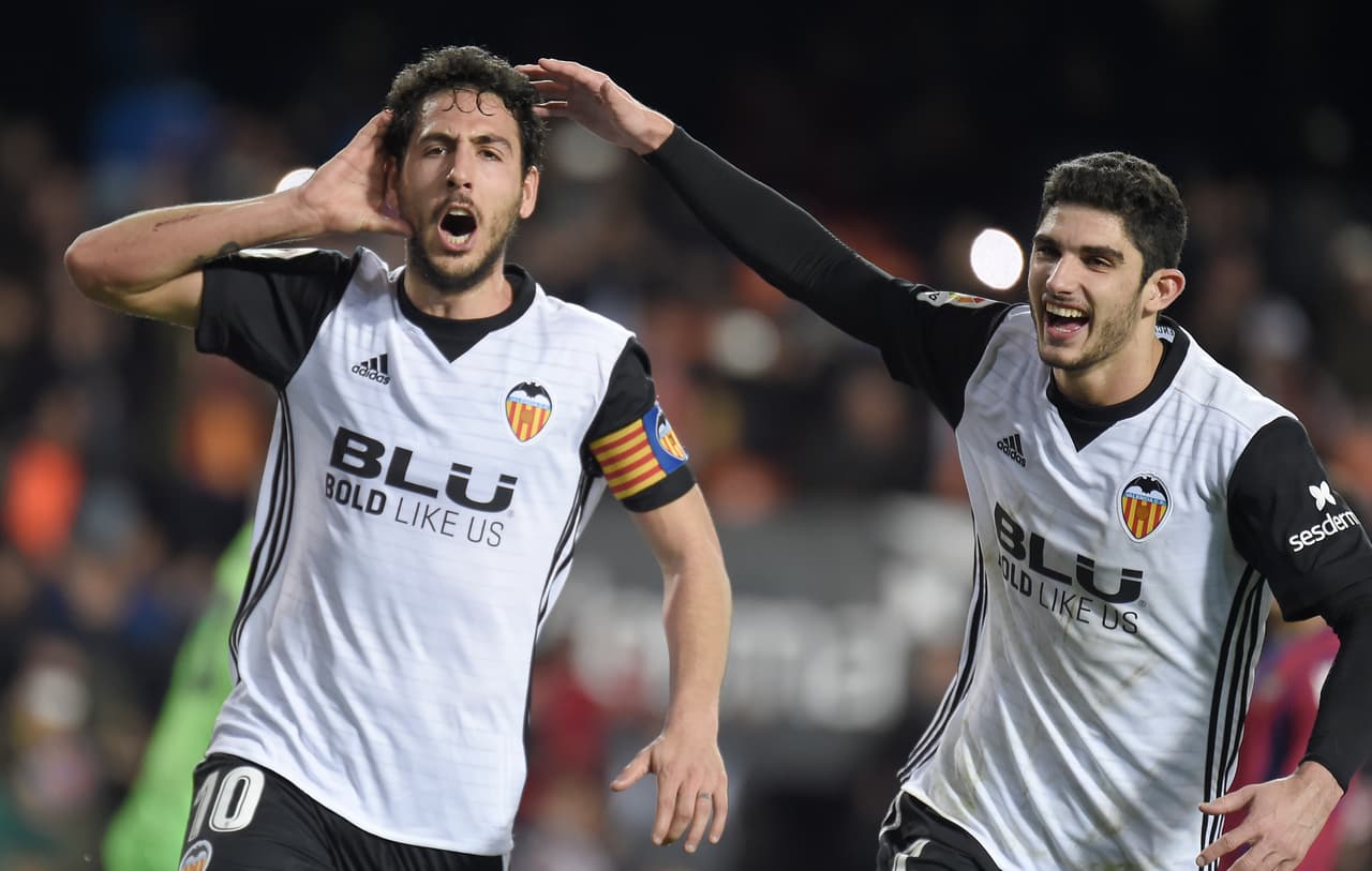 Valencia vuelve a la senda del triunfo a costa del Levante