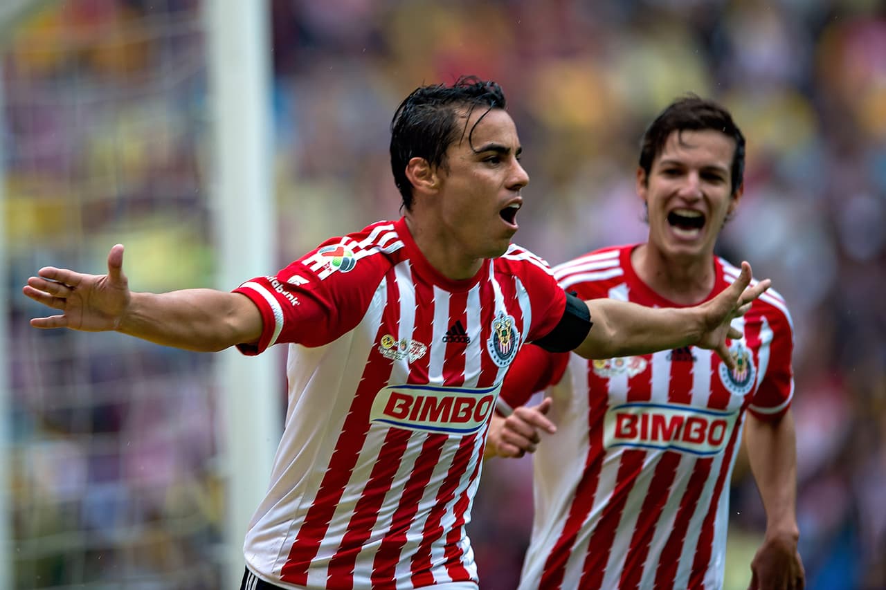 El delantero del rebaño sagrado es un candidato ideal para el futbolista del año en la Liga MX, pues su experiencia y goles le ayudaron a enderezar el camino a los tapatíos