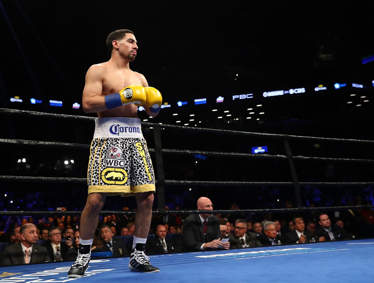 Danny García, otro de los contendientes de élite en las 147 libras, también tiene como favorito a Spence Jr por la diferencia de peso. "Mikey es un buen peleador, pero creo que se atrevió demasiado al subir dos divisiones".